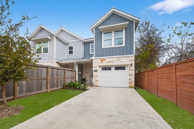 5417 Texas St in Houston, TX - Building Photo - Building Photo