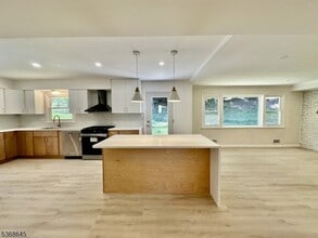 115 Ormont Rd in Chatham Township, NJ - Building Photo - Building Photo