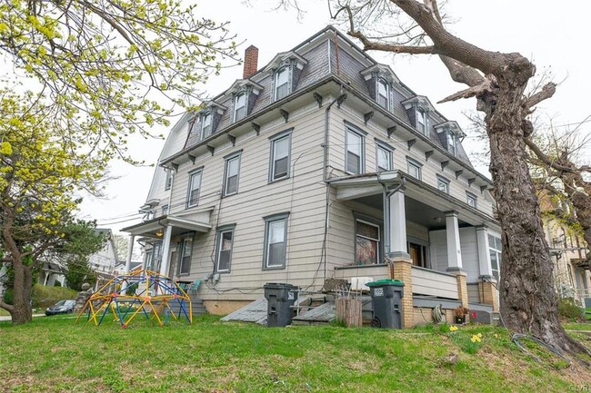 100 Main St in Stockertown, PA - Building Photo - Building Photo