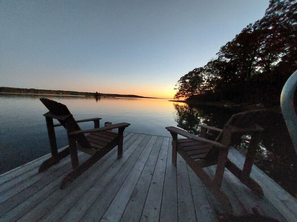 43 Ocean Dr in Brunswick, ME - Building Photo