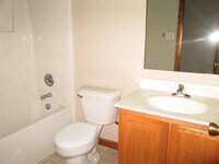 114 Nicole Ct photo'