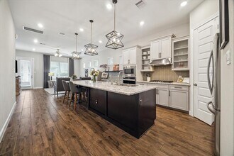 10407 Quiet Courtyard Rd in Houston, TX - Building Photo - Building Photo