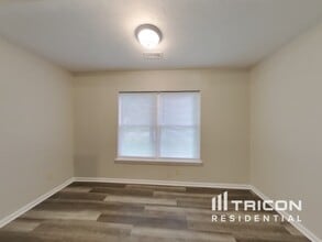 3714 Bonn Blvd in Indianapolis, IN - Building Photo - Building Photo