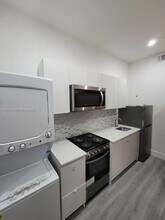734 SW 4th St in Miami, FL - Building Photo - Building Photo