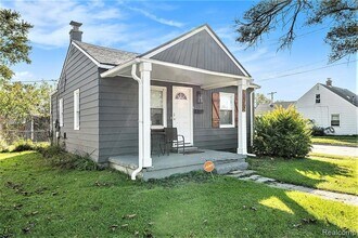 13754 Knox Ave in Warren, MI - Building Photo - Building Photo