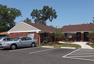 36 N Dorcas Rd in Toledo, OH - Building Photo