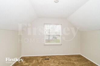 1733 Mutz Dr in Indianapolis, IN - Foto de edificio - Building Photo