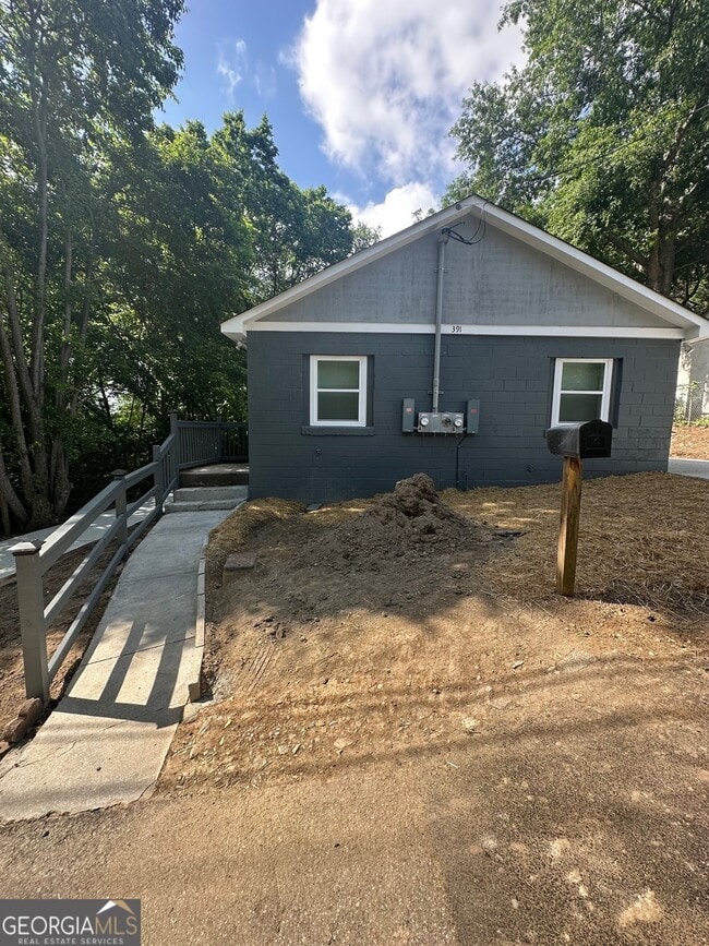 property at 391 4th St