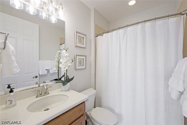 property at 1423 Santiago Cir