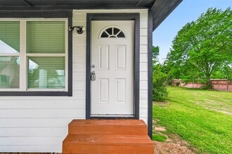 6615 W Montgomery Rd in Houston, TX - Building Photo - Building Photo