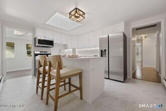 48 Meyer Pl in Greenwich, CT - Building Photo - Building Photo