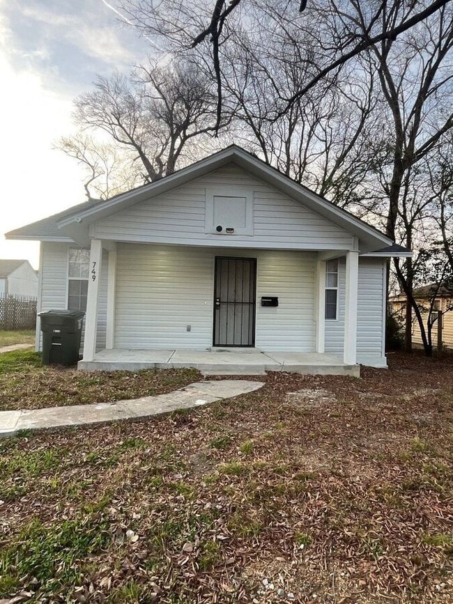 749 Columbia St in Memphis, TN - Building Photo - Building Photo
