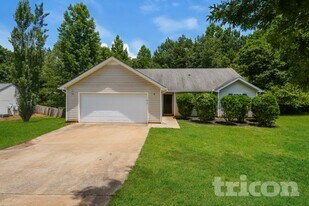 615 Bridle Creek Dr in Bethlehem, GA - Building Photo