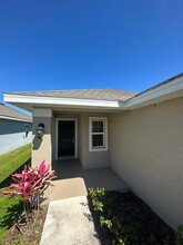 1743 Carnostie Rd in Winter Haven, FL - Foto de edificio - Building Photo