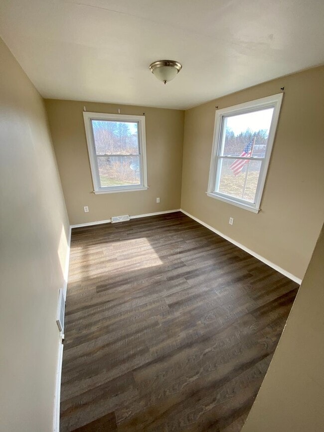 9842-44-46 E Washington St in Chagrin Falls, OH - Building Photo - Building Photo