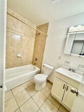 3220 N 73rd Ter in Hollywood, FL - Building Photo - Building Photo
