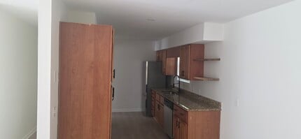 2104 Greenoaks Rd, Unit Greenoaks Commons in Columbia, SC - Foto de edificio - Building Photo