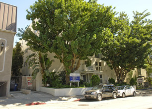 Sycamore Terrace in Los Angeles, CA - Building Photo - Building Photo