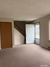 158 Daley Dr in Torrington, CT - Building Photo - Building Photo