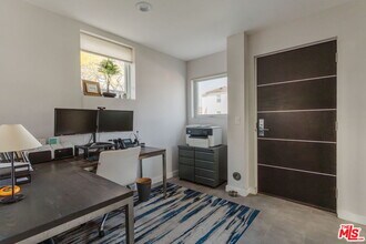 6072 Pickford St in Los Angeles, CA - Building Photo - Building Photo