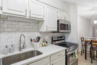 808 Kendall Dr in Durham, NC - Building Photo - Building Photo