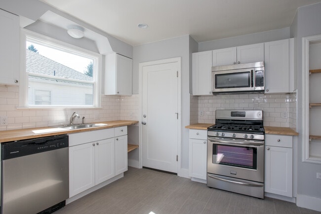 property at 2628 Northeast Ainsworth Street