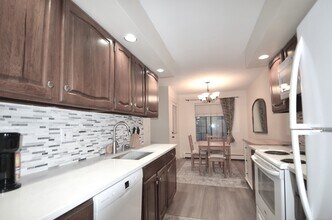 125 Warner Hill Rd in Stratford, CT - Building Photo - Building Photo