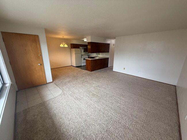 property at 204 W 4th St