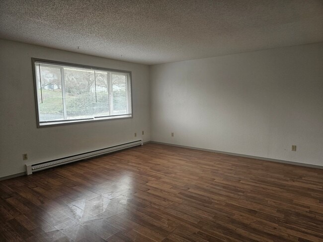 210 NW Larry St in Pullman, WA - Building Photo - Building Photo