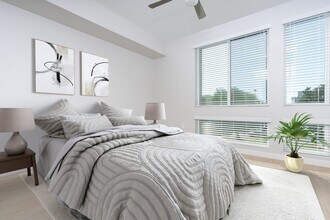 Downtown Ontario Luxury Apartments in Ontario, CA - Foto de edificio - Building Photo