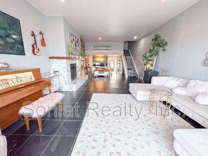 7300 Lakeshore Dr in New Orleans, LA - Building Photo - Building Photo