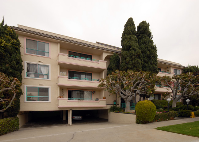 Dorothy Plaza in Los Angeles, CA - Building Photo - Building Photo