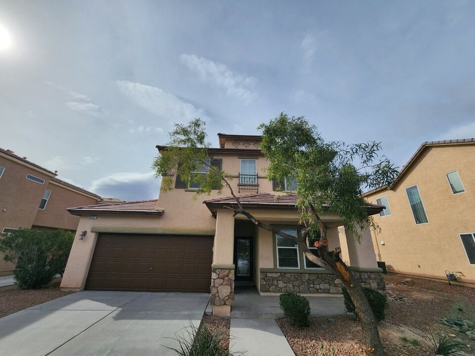 8087 Kintori Jct St in Las Vegas, NV - Building Photo
