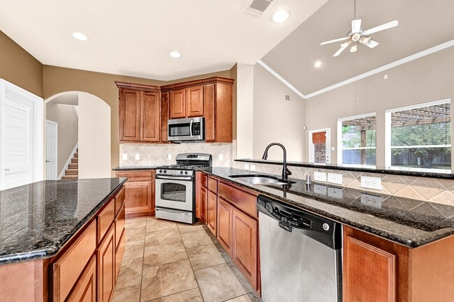 130 S Vershire Cir in Magnolia, TX - Building Photo - Building Photo