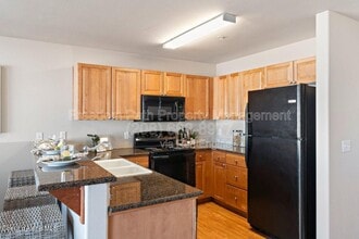 310 N Promenade Loop in Post Falls, ID - Foto de edificio - Building Photo