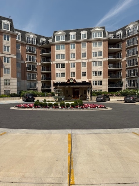 property at 190 Presidential Blvd