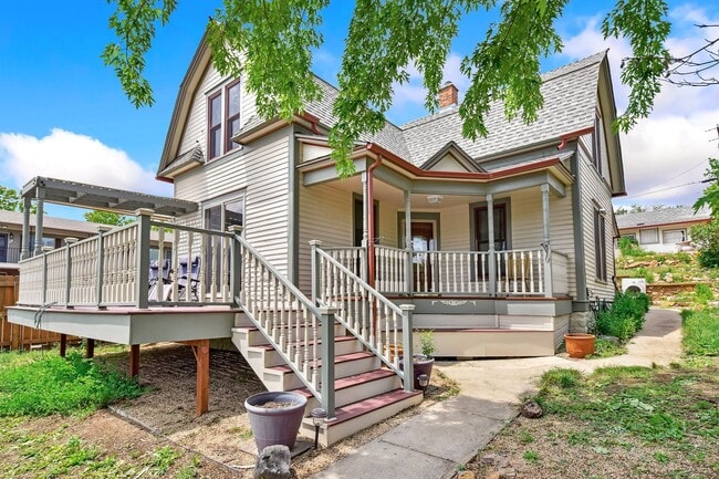 3422 W Pikes Peak Ave in Colorado Springs, CO - Building Photo - Building Photo