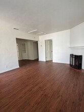 5016 Kester Ave in Los Angeles, CA - Building Photo - Building Photo