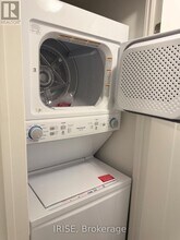 2 Manderley Dr in Toronto, ON - Building Photo - Building Photo