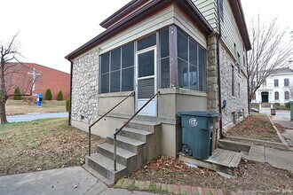 829 Themis St in Cape Girardeau, MO - Foto de edificio - Building Photo