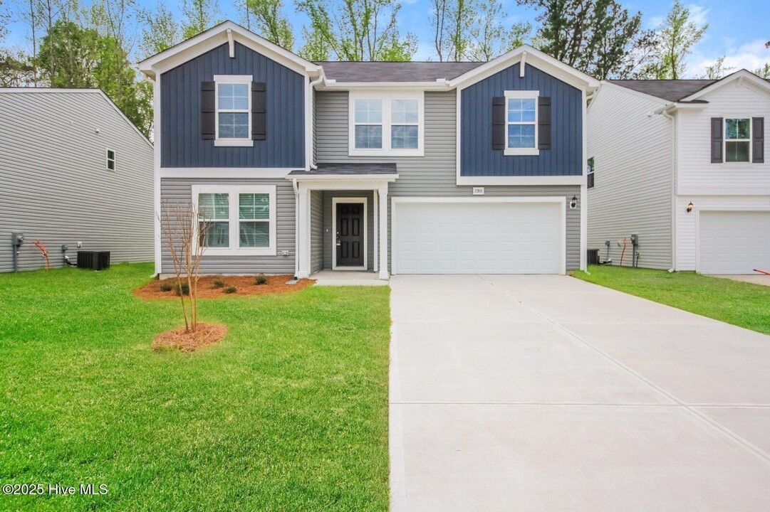 2988 Ember Brooke Ct in Castle Hayne, NC - Building Photo