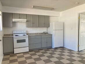 1209 E Adams St, Unit 2 in Phoenix, AZ - Building Photo - Building Photo