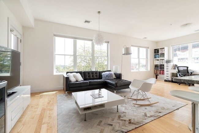 70 Prospect St in Somerville, MA - Building Photo - Building Photo