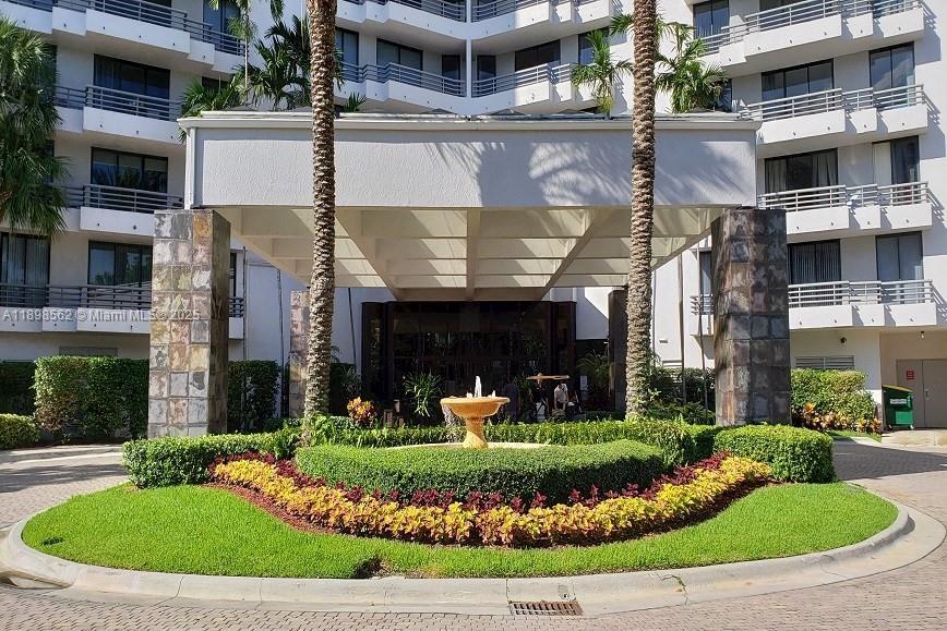 3300 NE 191st St, Unit 1503 in Aventura, FL - Building Photo