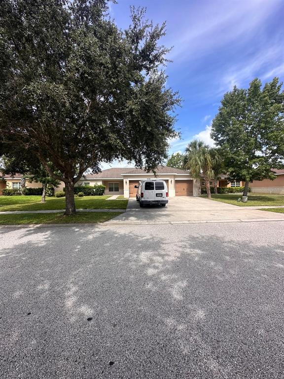 4028 Marina Isle Dr in Kissimmee, FL - Building Photo - Building Photo