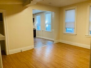 1630 Lowrie St, Unit 3 in Pittsburgh, PA - Foto de edificio - Building Photo