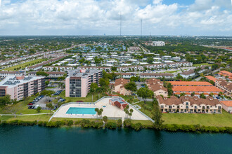 Lakeview Townhomes At California Club in Miami, FL - Building Photo - Building Photo