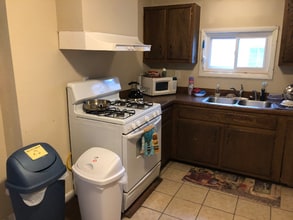 118 W Schuyler St in Oswego, NY - Building Photo - Building Photo