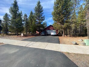51325 Mitts Way in La Pine, OR - Building Photo - Building Photo