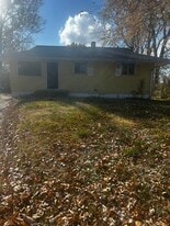 252 Dundee Cir in St. Louis, MO - Building Photo